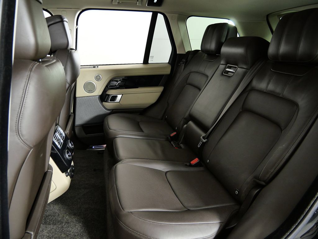 Thumbnail: 2018 Land Rover Range Rover - 33