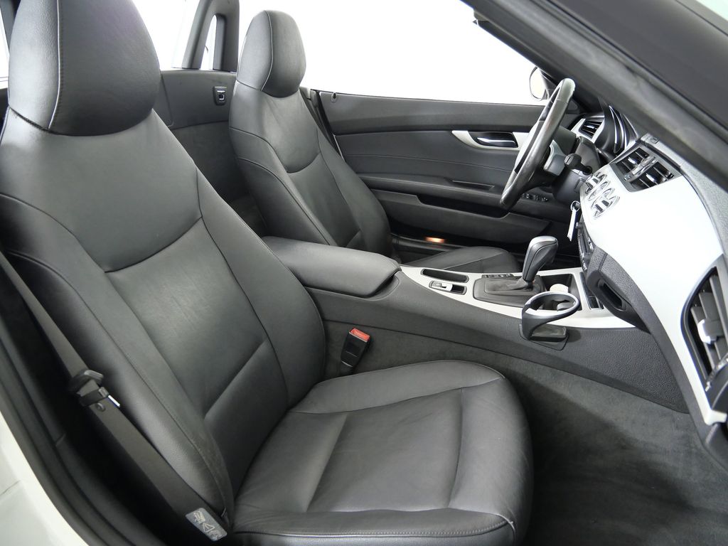 Thumbnail: 2009 BMW Z4 - 22