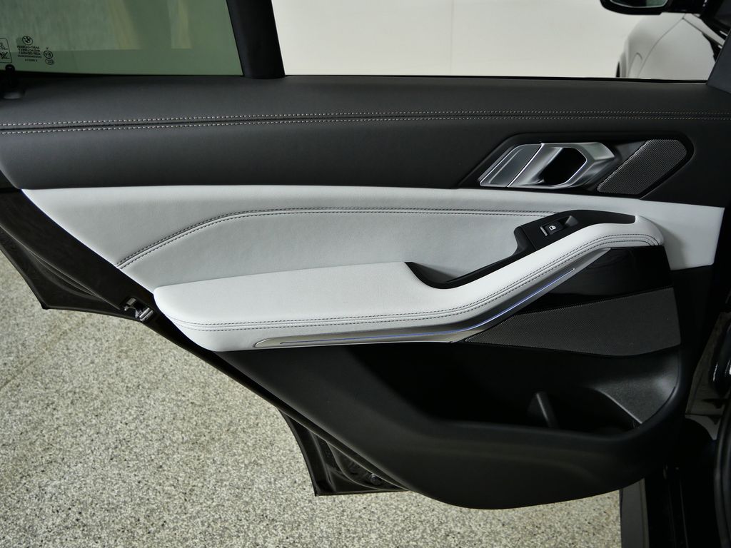 Thumbnail: 2026 BMW X5 - 31