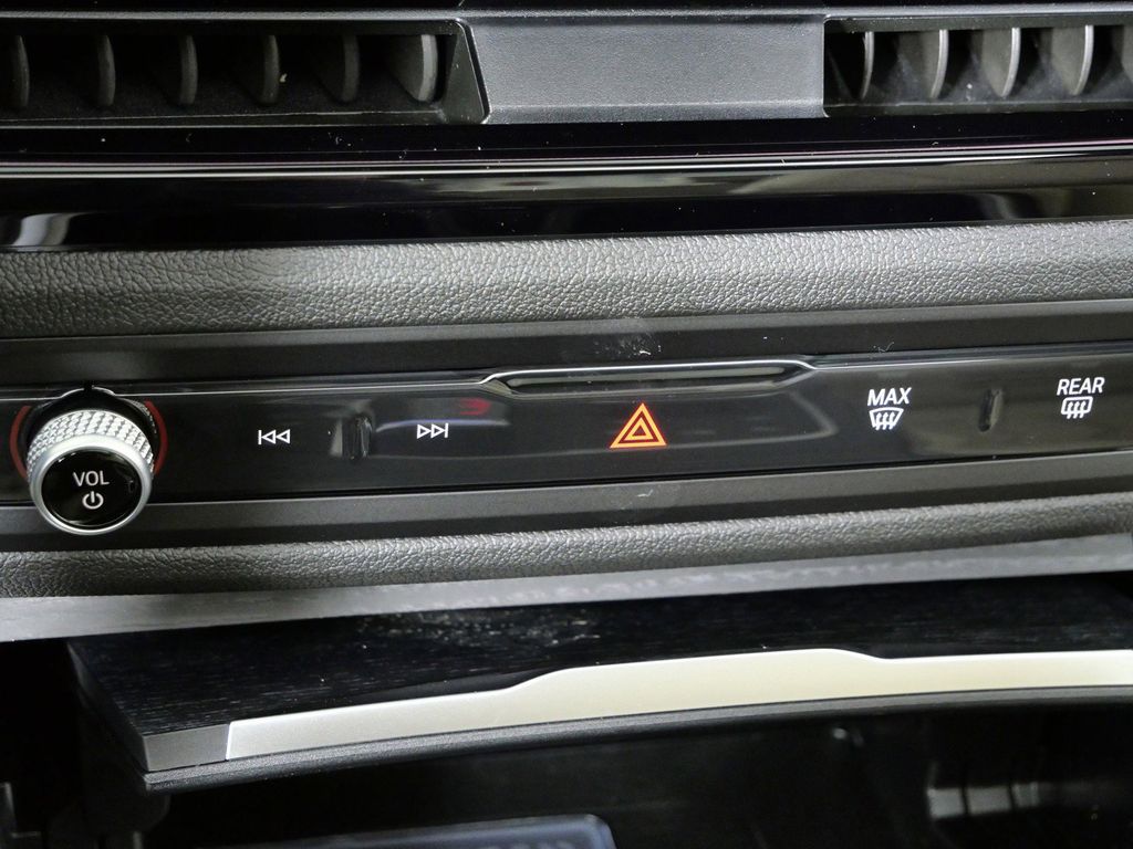 Thumbnail: 2026 BMW 2 Series - 48