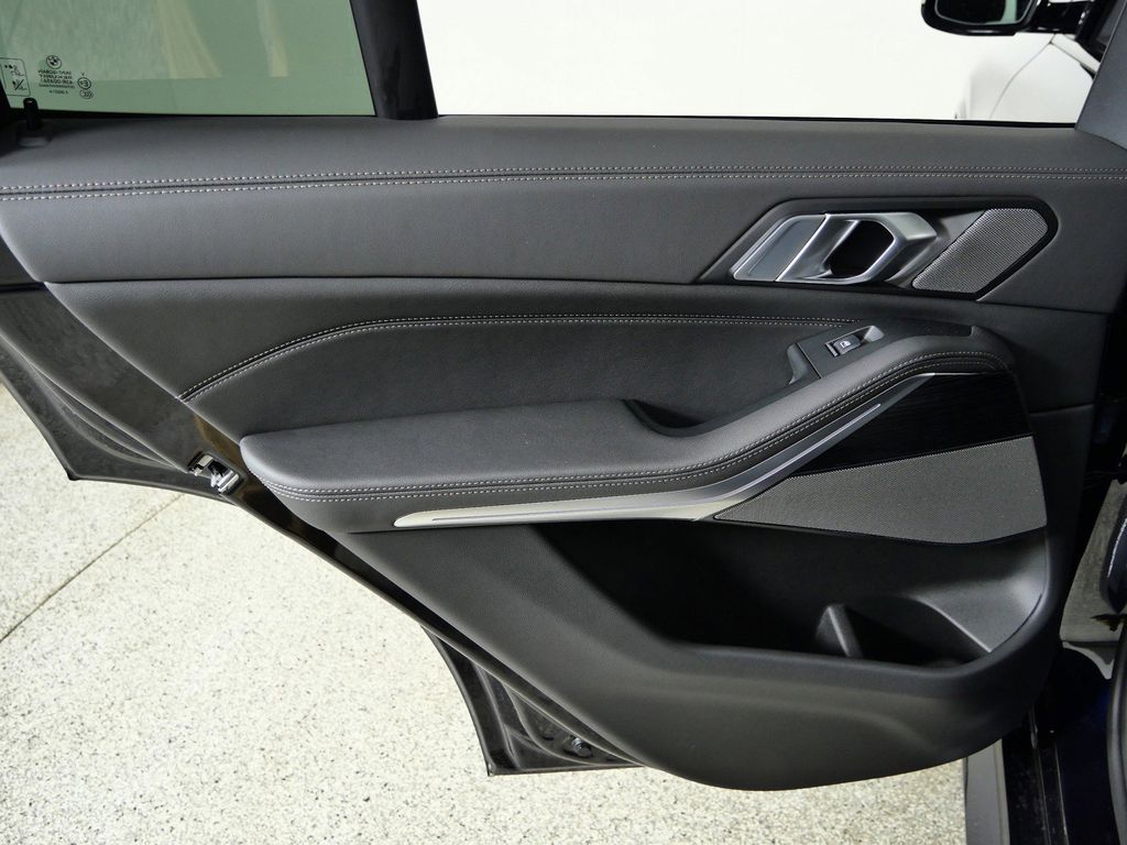 Thumbnail: 2026 BMW X5 - 31