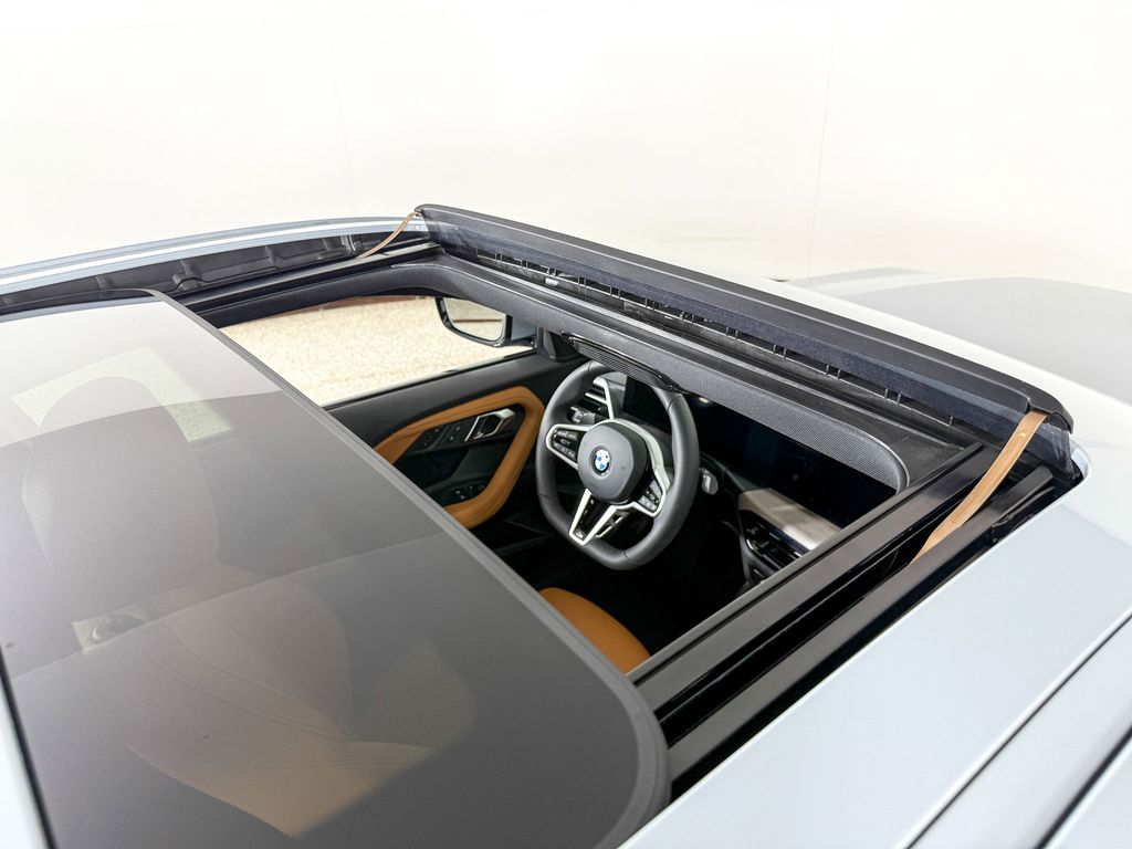 Thumbnail: 2025 BMW 2 Series - 18