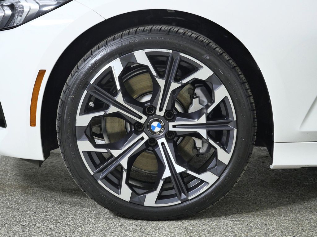 Thumbnail: 2025 BMW 3 Series - 20