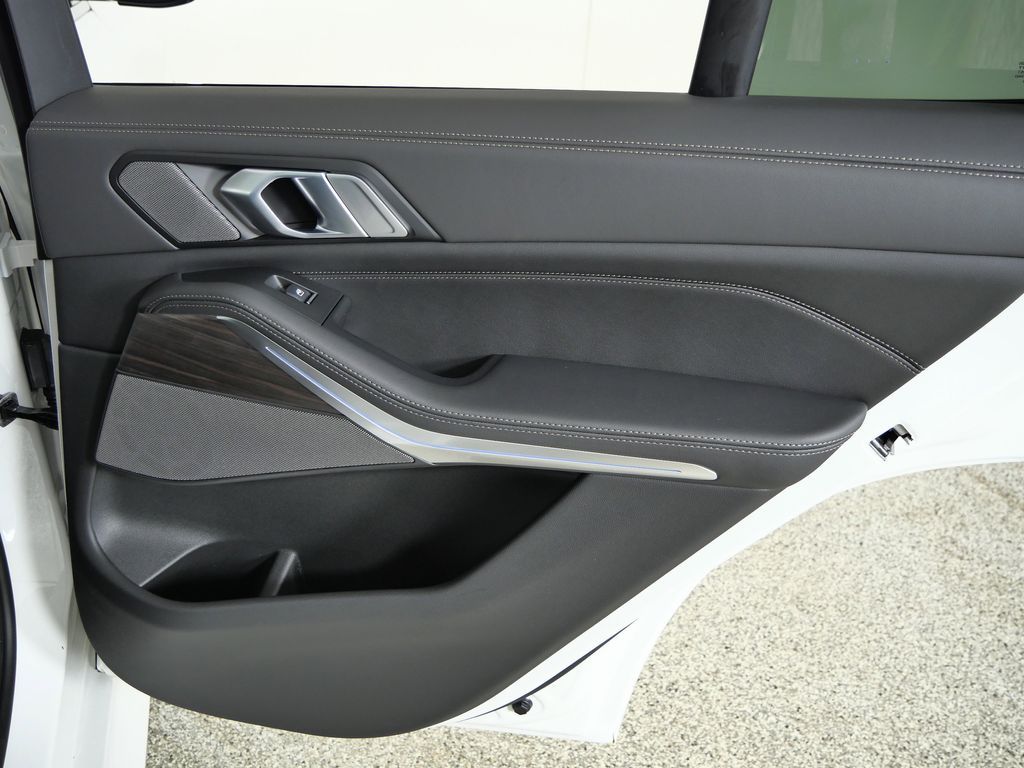 Thumbnail: 2026 BMW X5 - 25