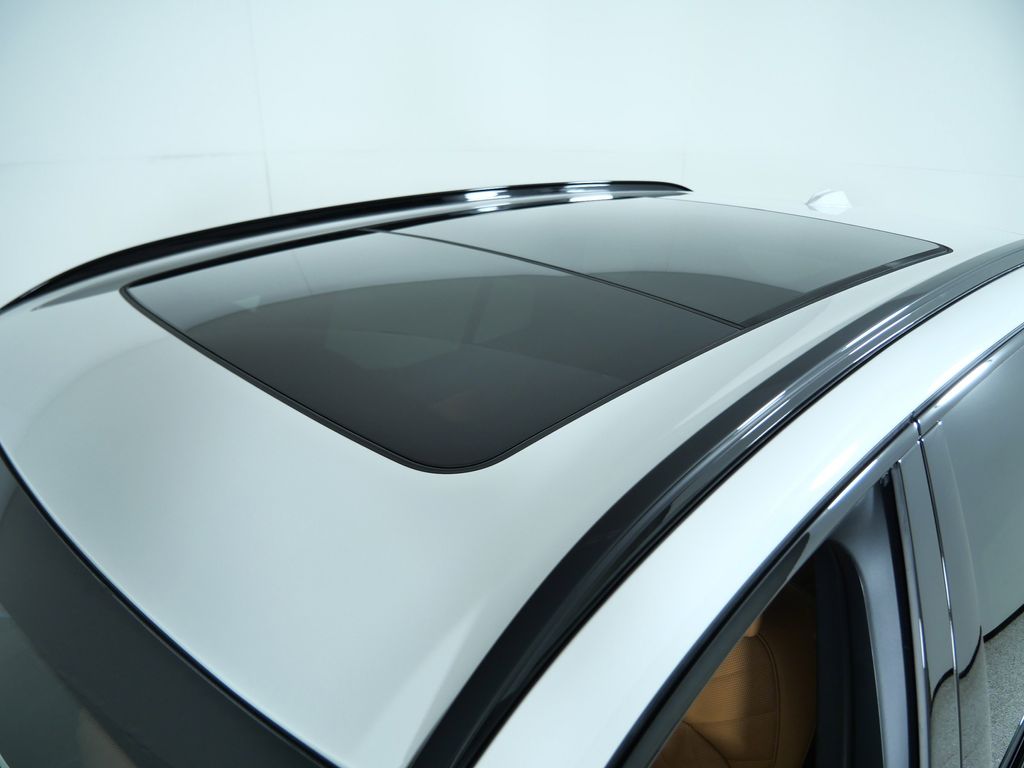 Thumbnail: 2026 BMW X5 - 16