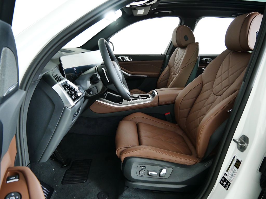 Thumbnail: 2026 BMW X5 - 31