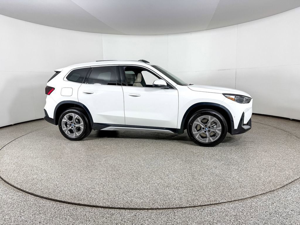 Thumbnail: 2025 BMW X1 - 5