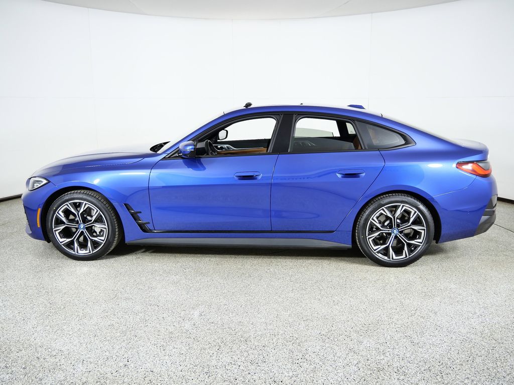 Thumbnail: 2024 BMW i4 - 18