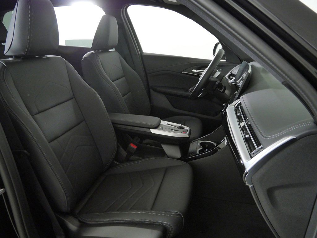 Thumbnail: 2026 BMW X1 - 21
