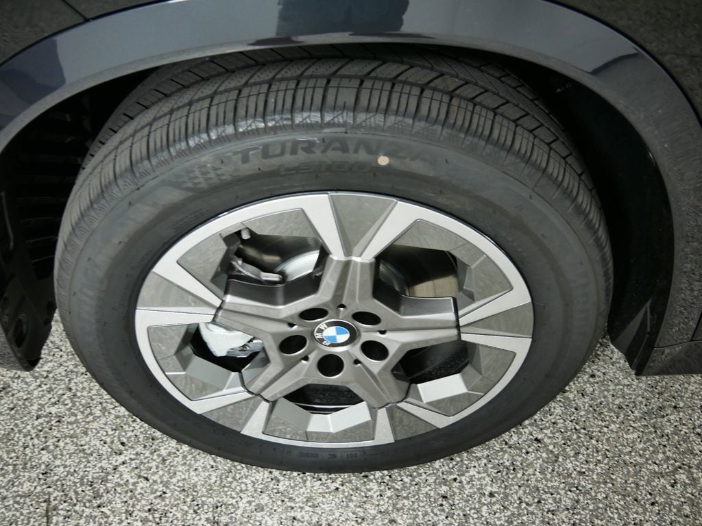Thumbnail: 2025 BMW X1 - 23