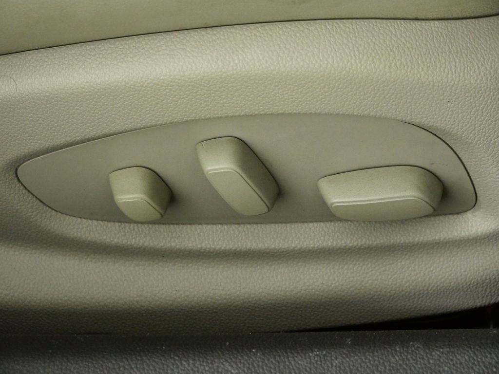 Thumbnail: 2013 Cadillac ATS - 23