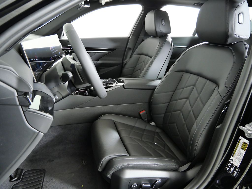 Thumbnail: 2026 BMW 5 Series - 33