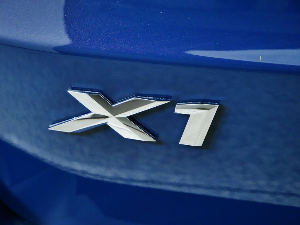 Thumbnail: 2026 BMW X1 - 12