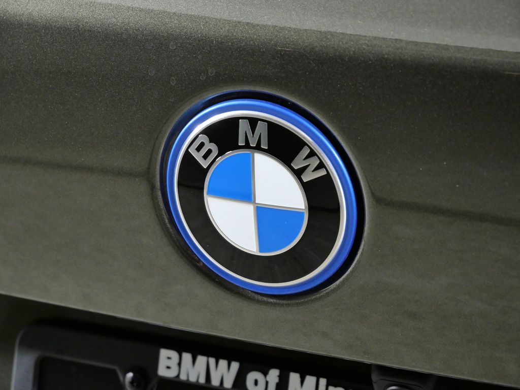 Thumbnail: 2026 BMW X5 - 11