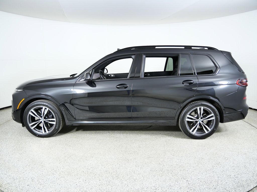 Thumbnail: 2025 BMW X7 - 18