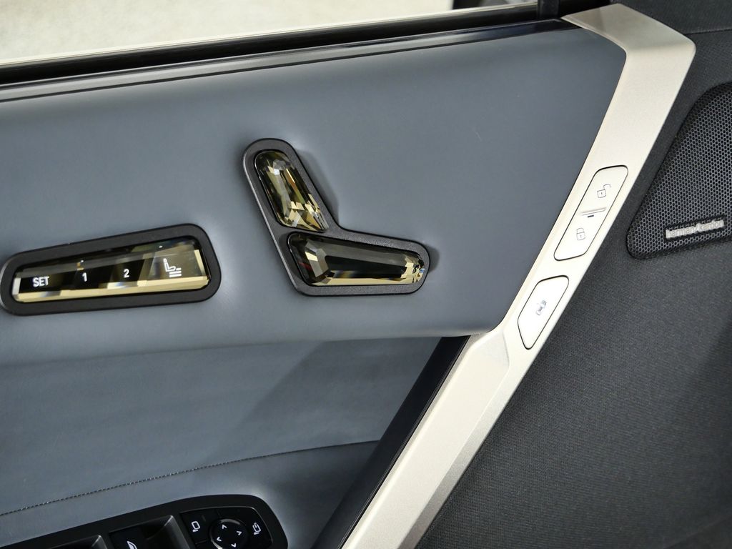 Thumbnail: 2023 BMW iX - 37