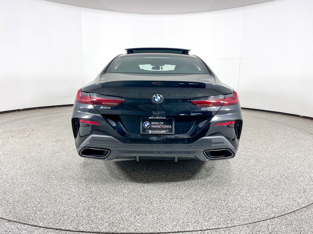 Thumbnail: 2025 BMW 8 Series - 13