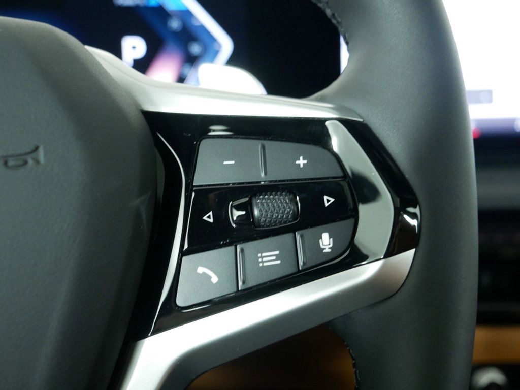 Thumbnail: 2025 BMW 3 Series - 39