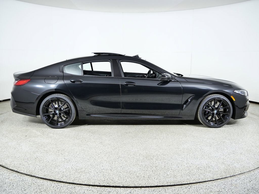 Thumbnail: 2026 BMW 8 Series - 10