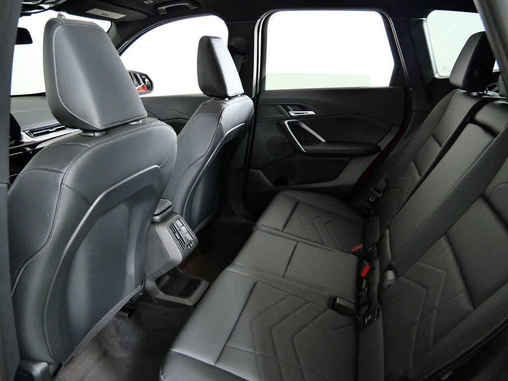 Thumbnail: 2026 BMW X1 - 31