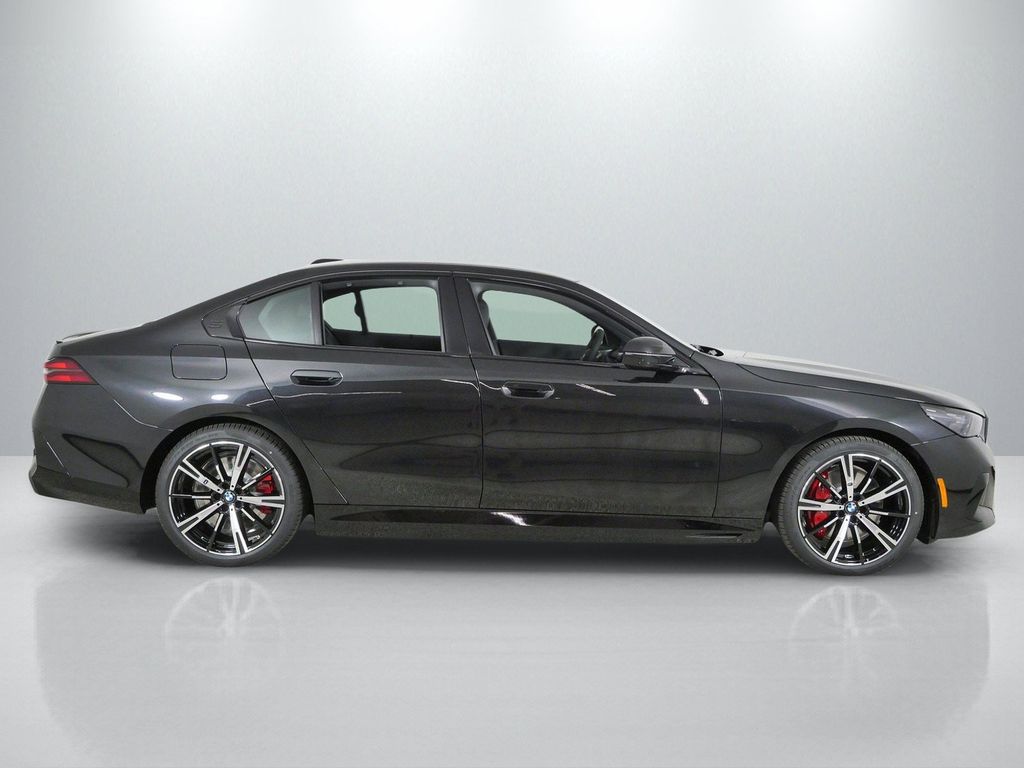 Thumbnail: 2027 BMW 5 Series - 8