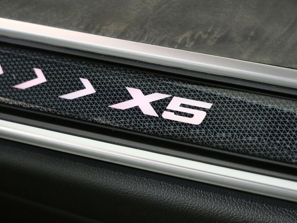 Thumbnail: 2026 BMW X5 - 24