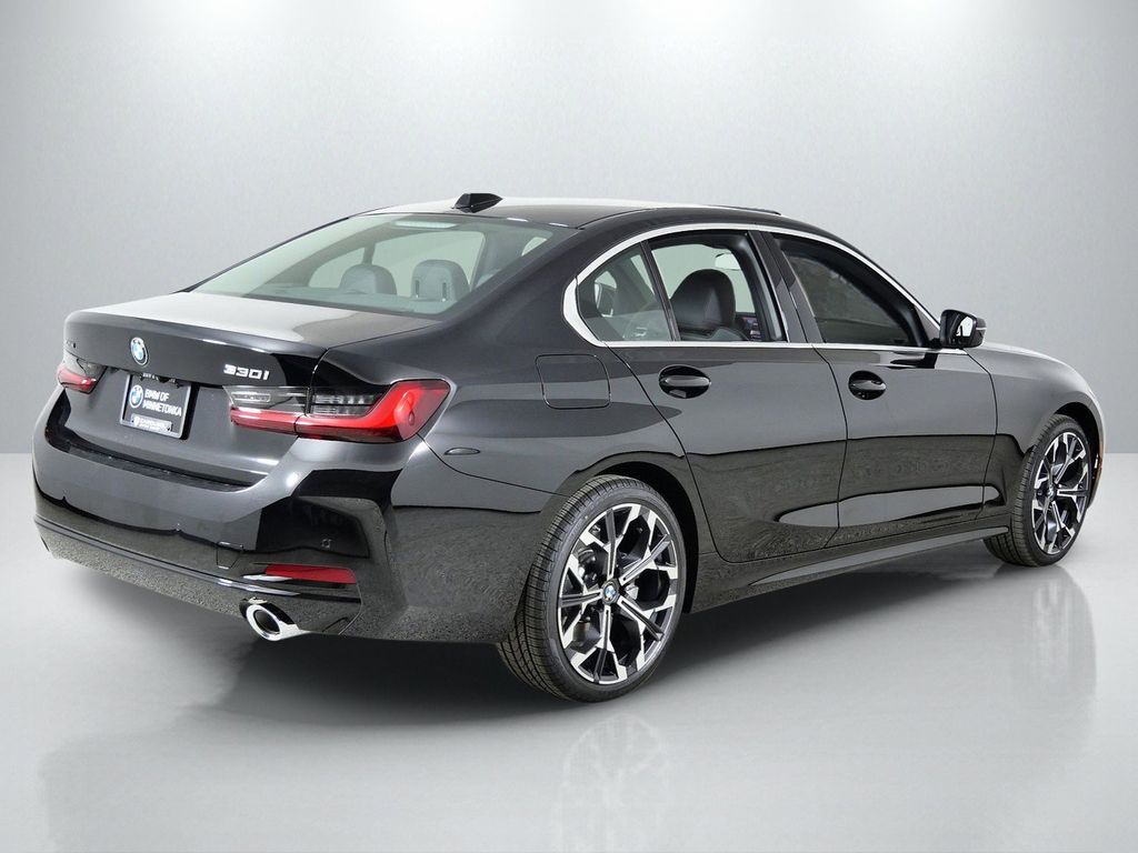 Thumbnail: 2026 BMW 3 Series - 9