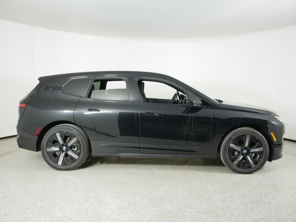 Thumbnail: 2025 BMW iX - 9