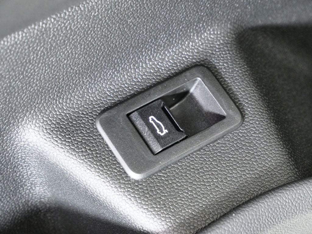 Thumbnail: 2026 BMW iX - 37