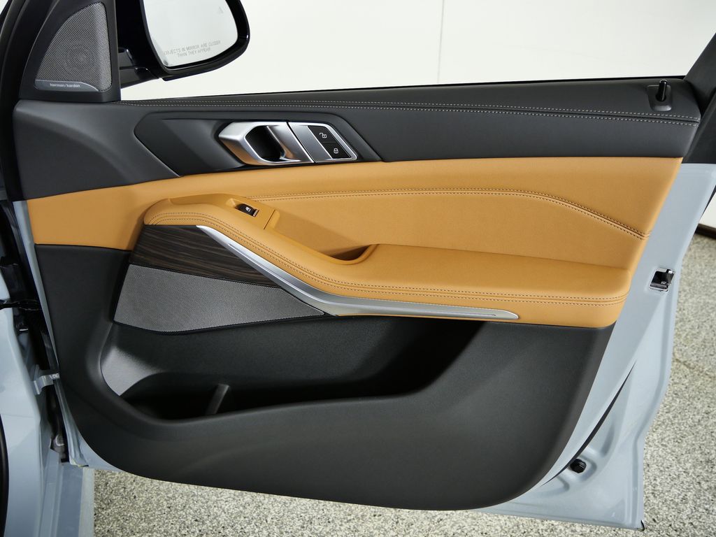 Thumbnail: 2026 BMW X5 - 19