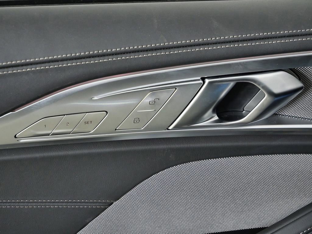 Thumbnail: 2026 BMW 8 Series - 37
