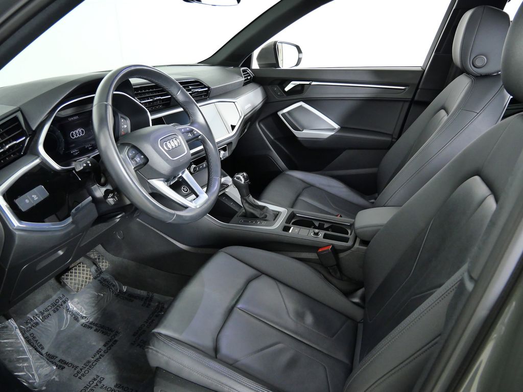 Thumbnail: 2022 Audi Q3 - 35