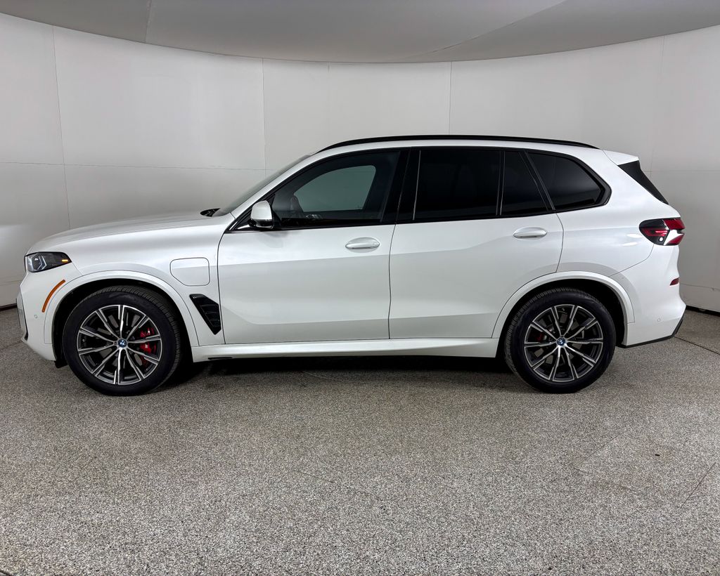 Thumbnail: 2025 BMW X5 - 6