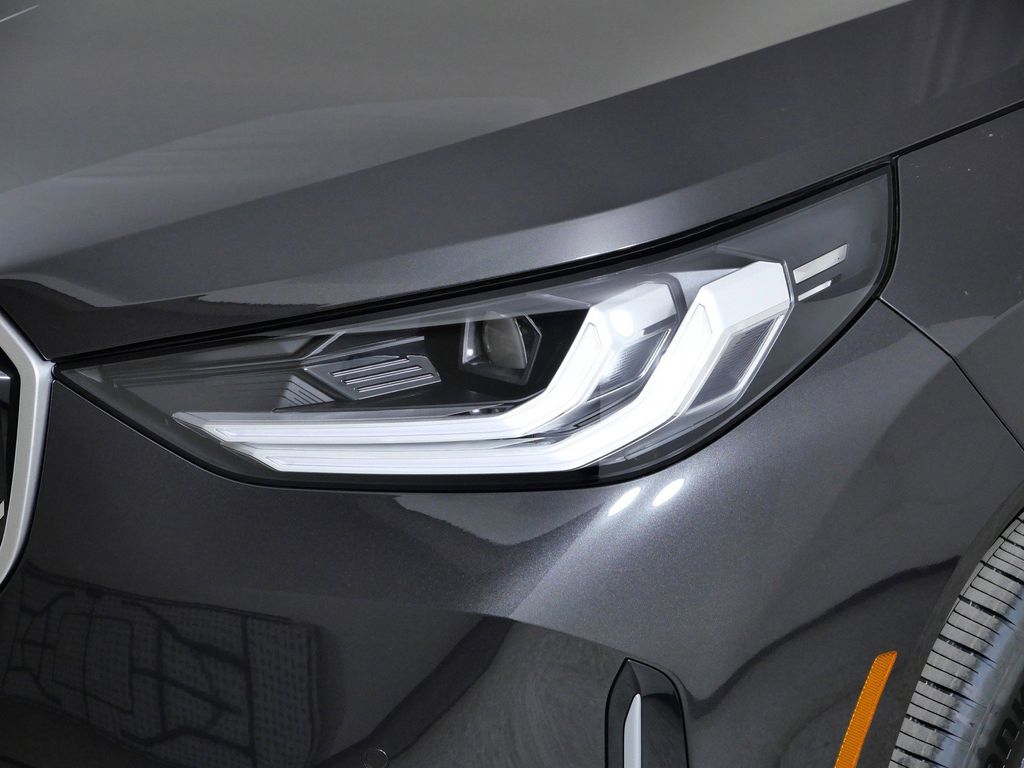 Thumbnail: 2026 BMW X3 - 3