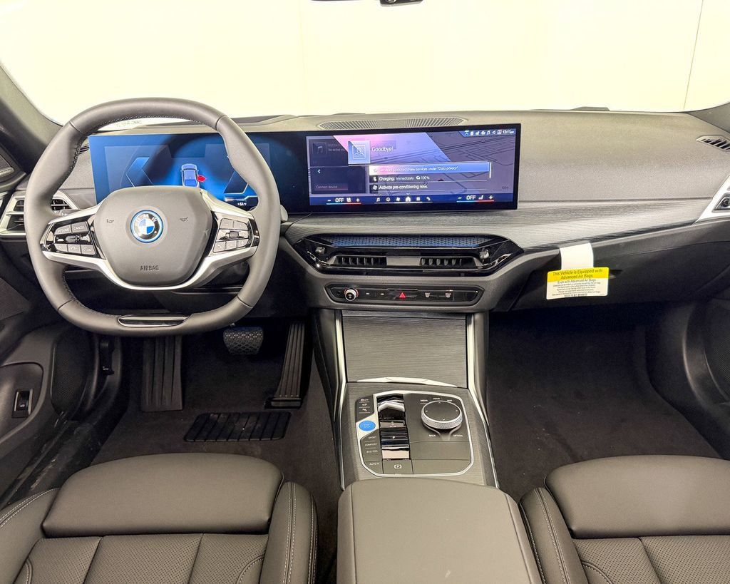 Thumbnail: 2025 BMW i4 - 30
