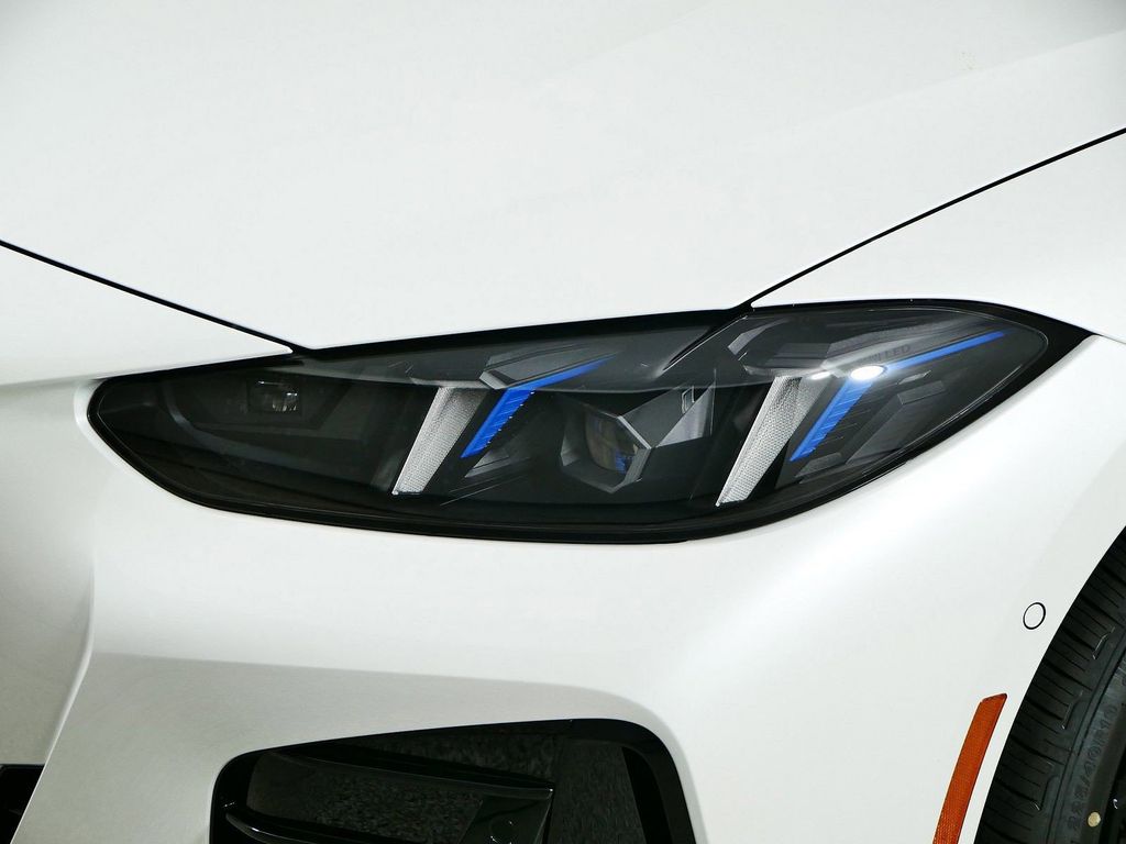 Thumbnail: 2026 BMW 4 Series - 16
