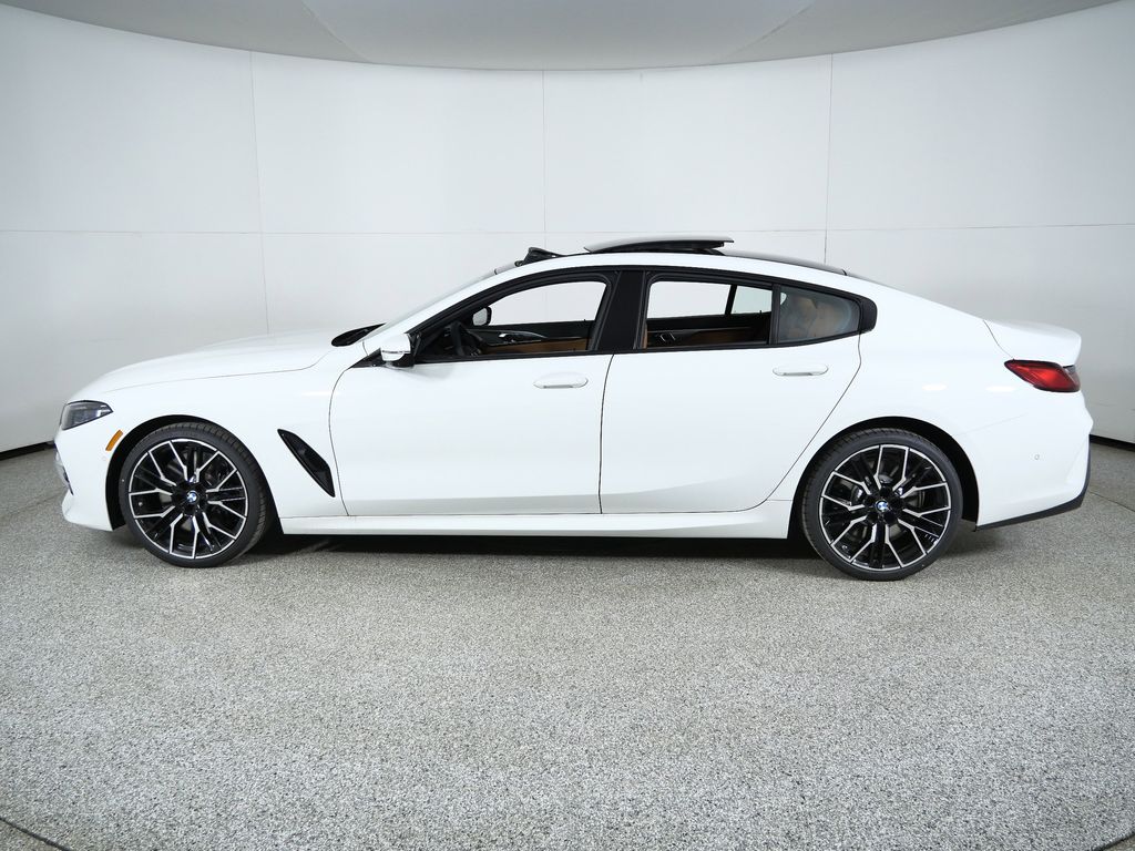 Thumbnail: 2026 BMW 8 Series - 15