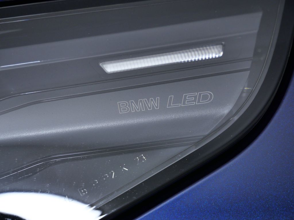 Thumbnail: 2026 BMW 5 Series - 4