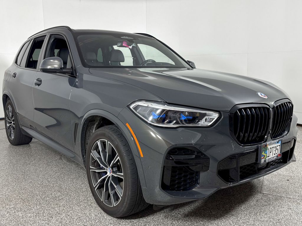 Thumbnail: 2023 BMW X5 - 4