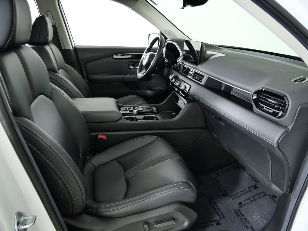 Thumbnail: 2025 Honda Pilot - 22