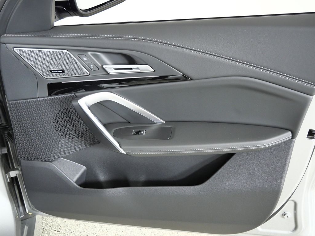 Thumbnail: 2026 BMW X1 - 19