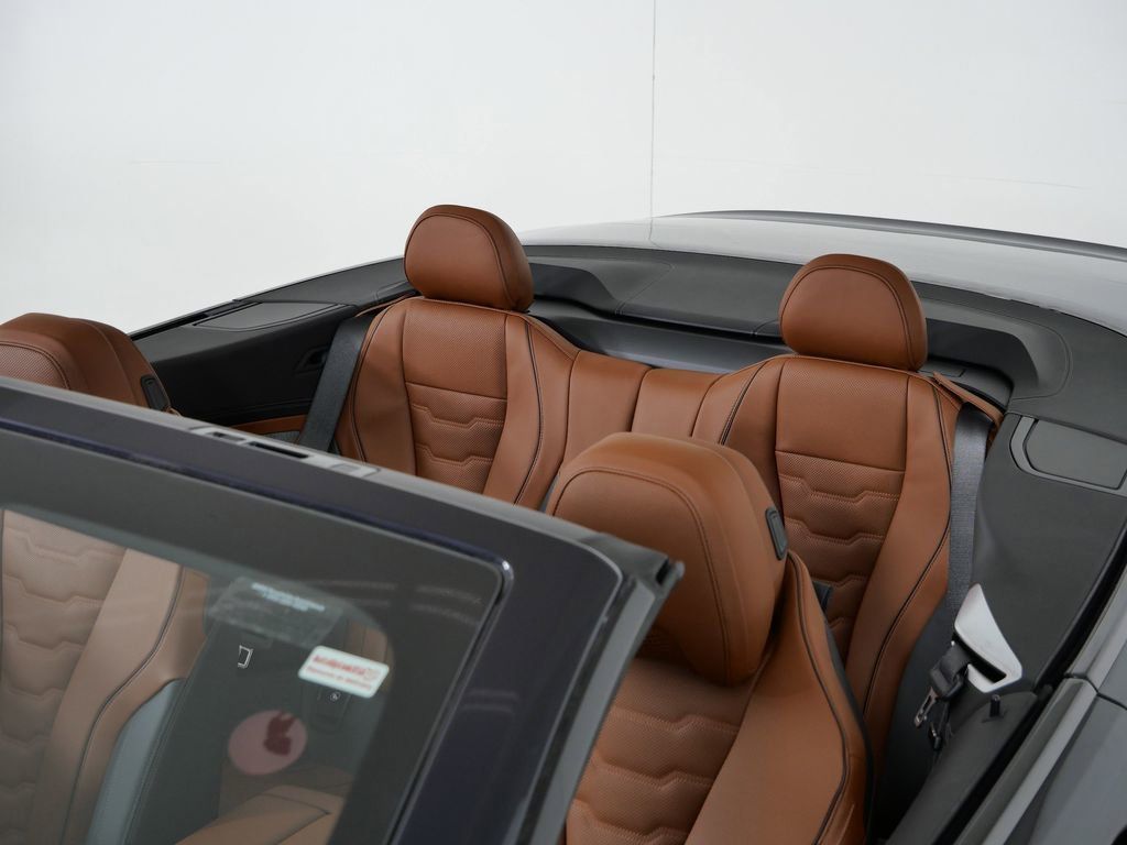 Thumbnail: 2026 BMW 8 Series - 20