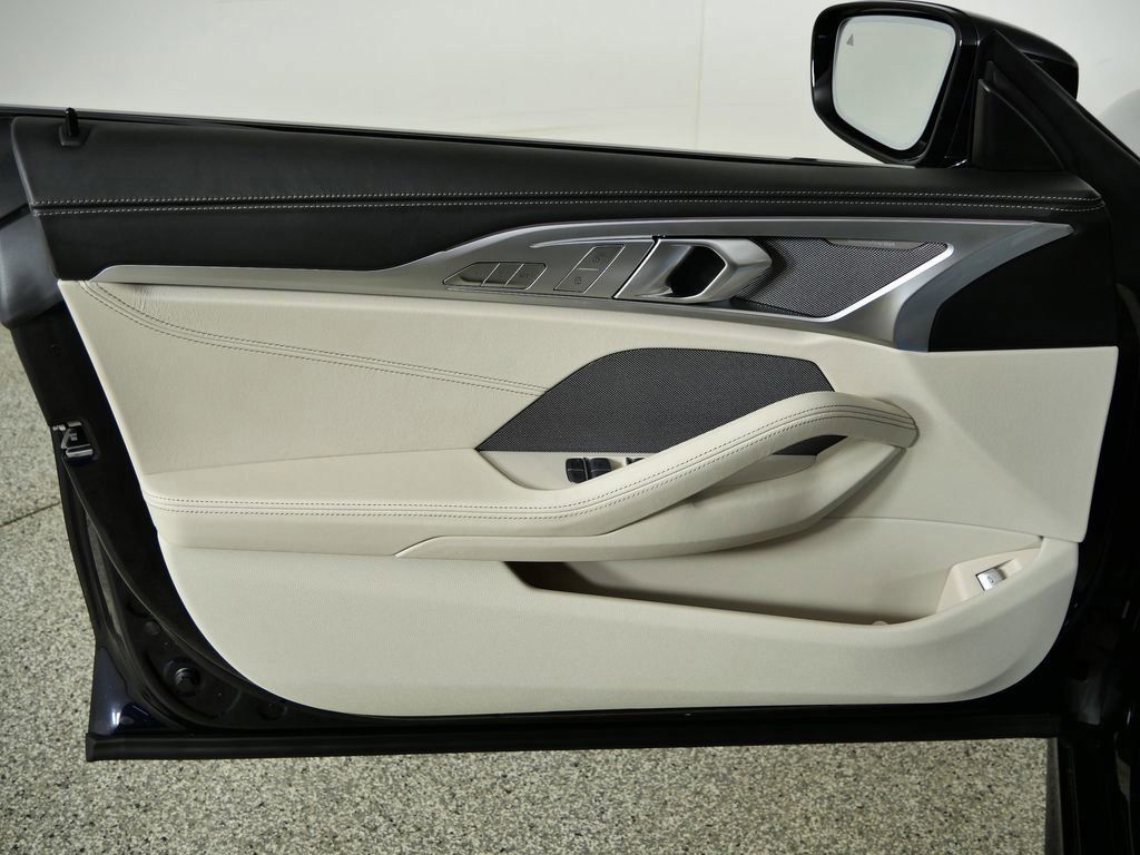 Thumbnail: 2026 BMW 8 Series - 33
