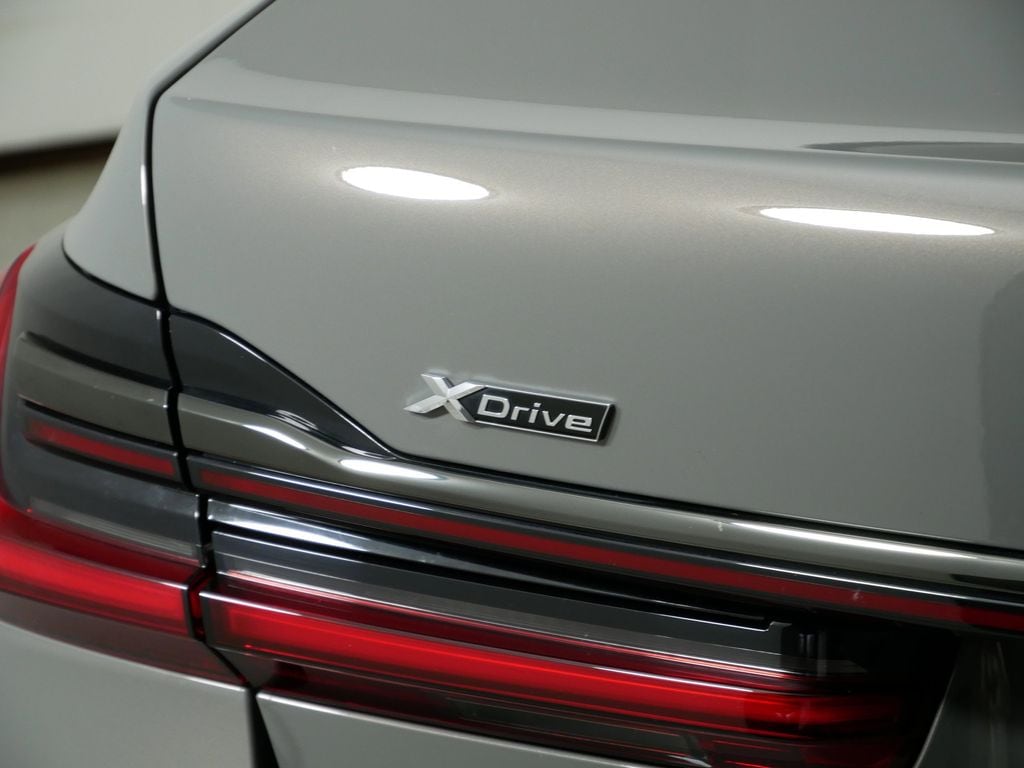 2022 BMW 7 Series 750i xDrive 15