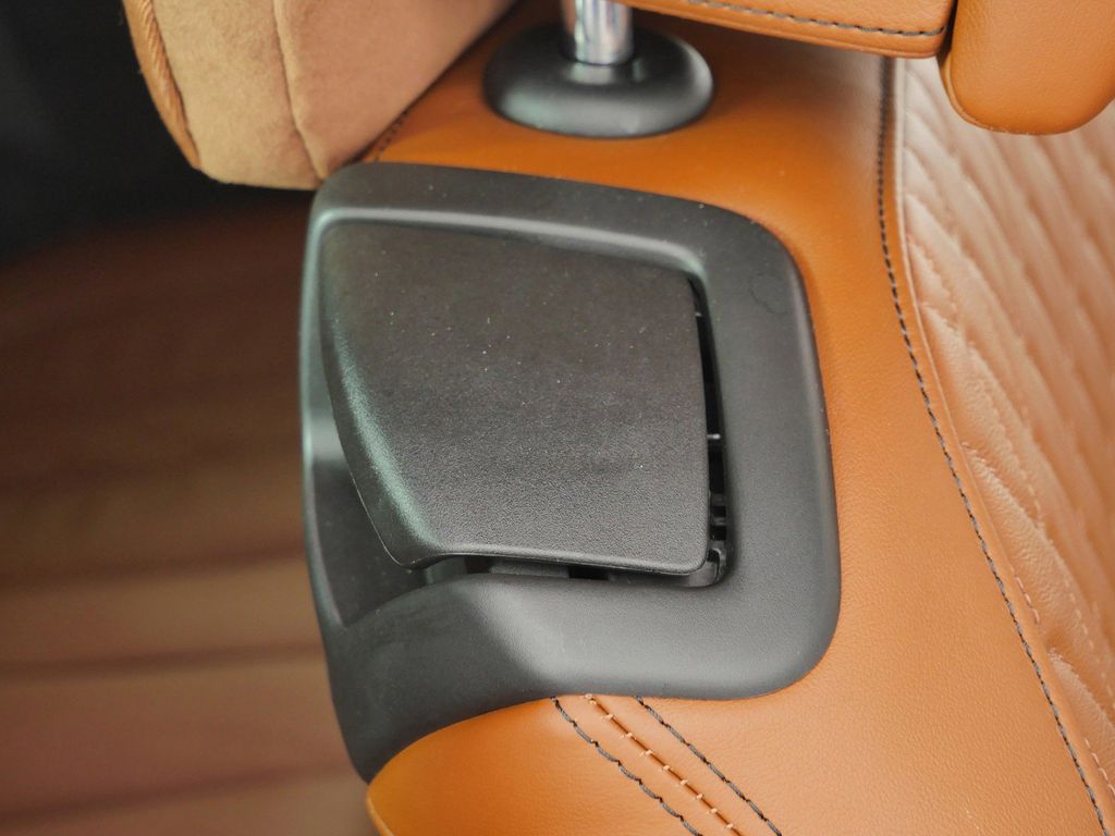 Thumbnail: 2021 BMW X7 - 28
