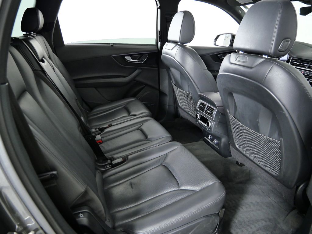 Thumbnail: 2019 Audi Q7 - 26