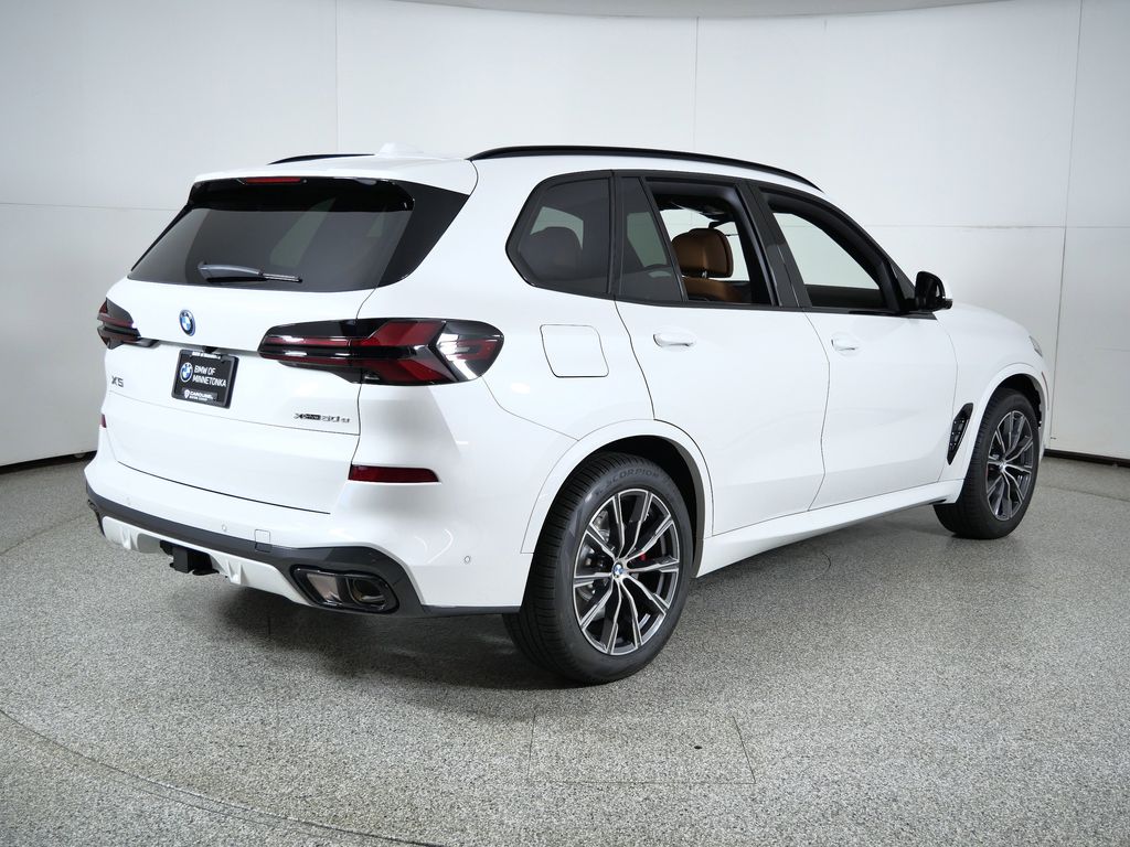 Thumbnail: 2026 BMW X5 - 9