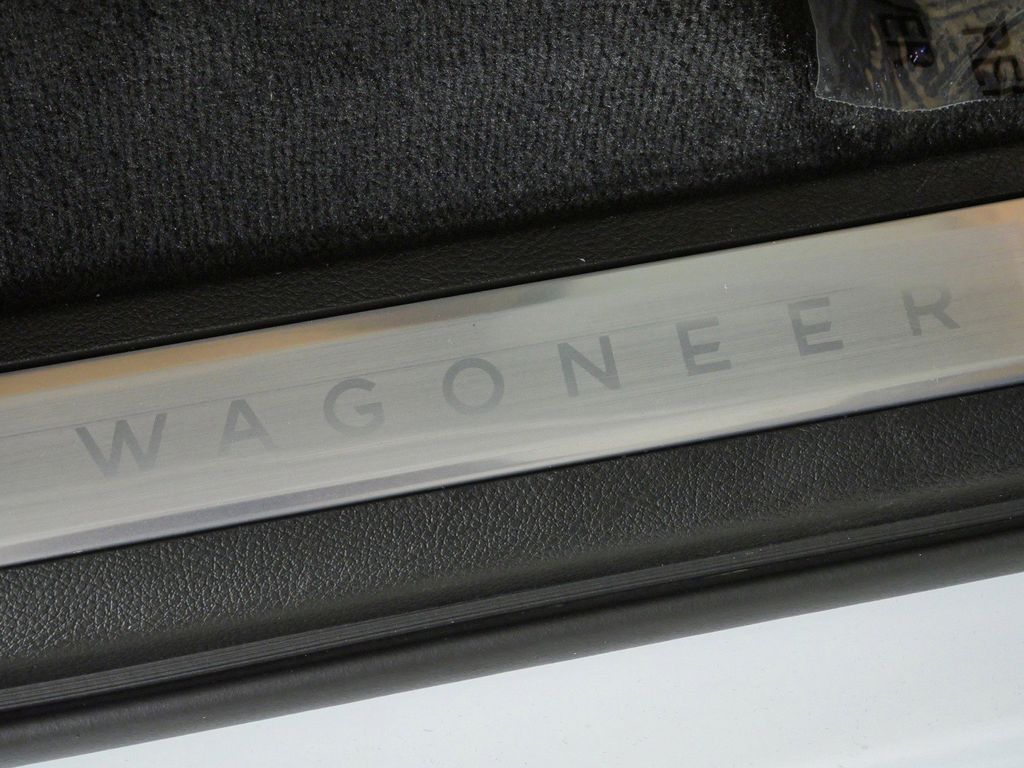 Thumbnail: 2023 Jeep Grand Wagoneer - 23