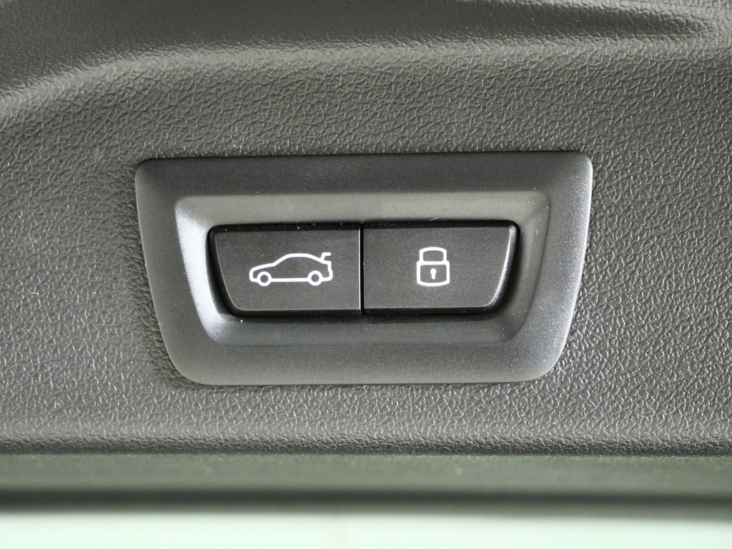 Thumbnail: 2025 BMW X5 - 35