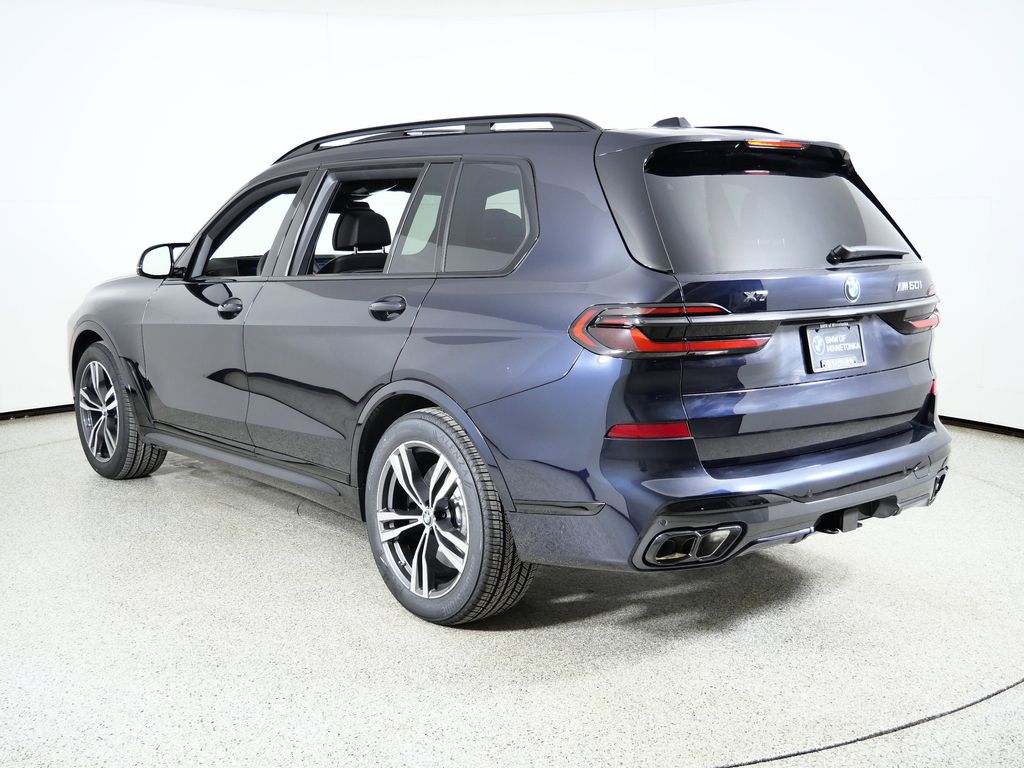 Thumbnail: 2026 BMW X7 - 14